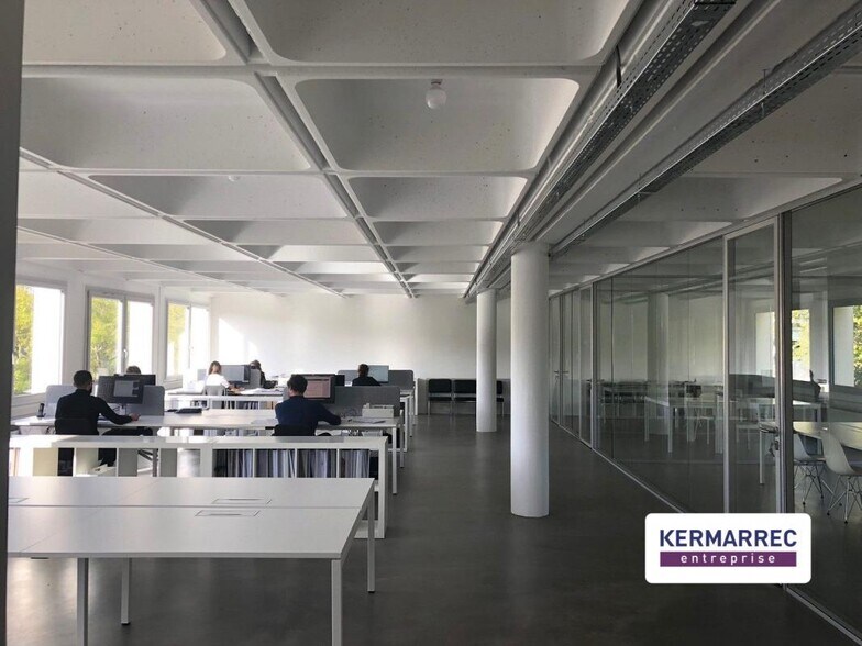 Office in Rennes for lease - Interior Photo - Image 1 of 3