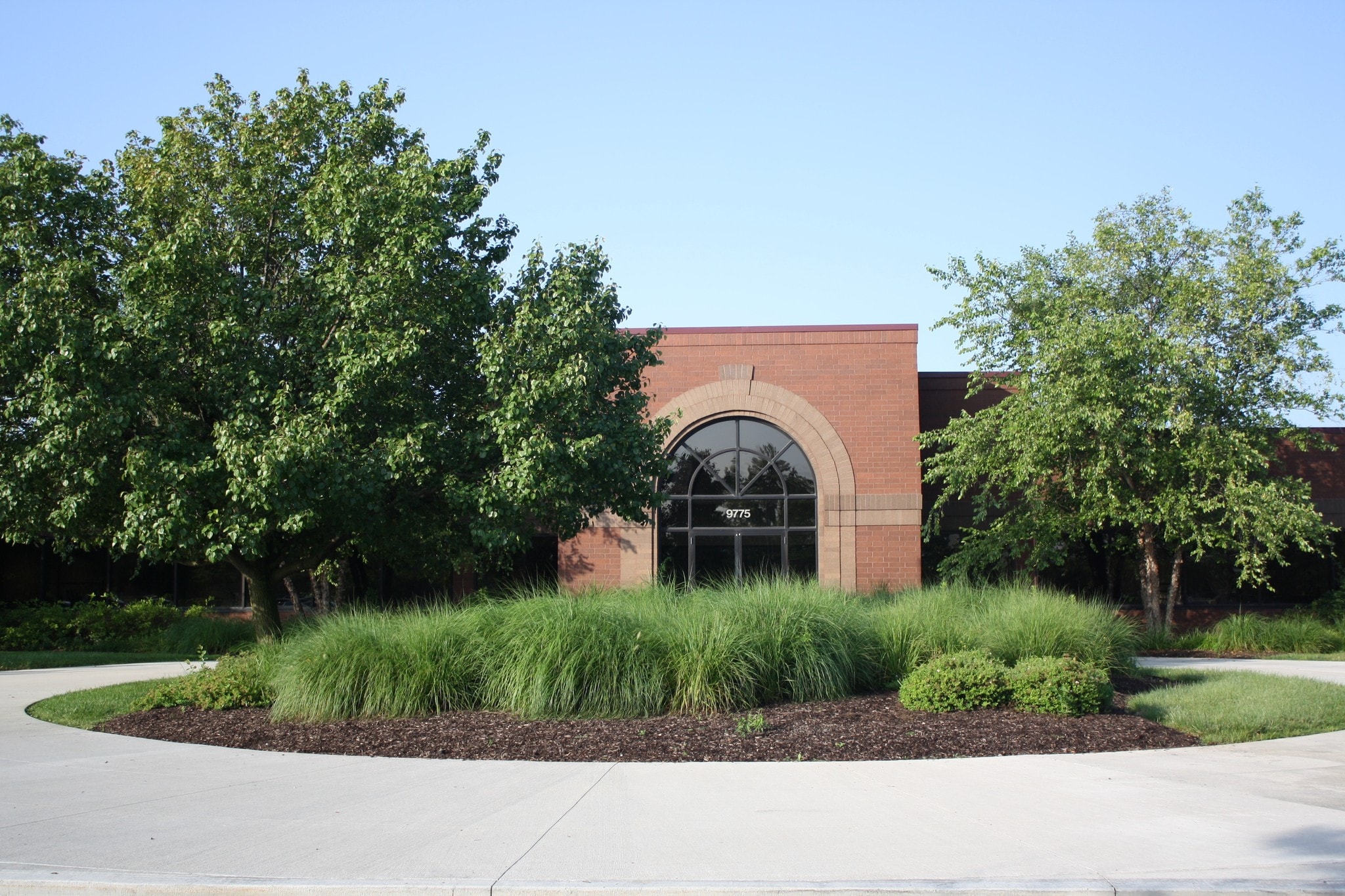 9775 Crosspoint Blvd, Indianapolis, IN for lease Building Photo- Image 1 of 5