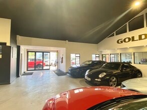 7-10 Station Approach, Hitchin for lease Interior Photo- Image 1 of 5