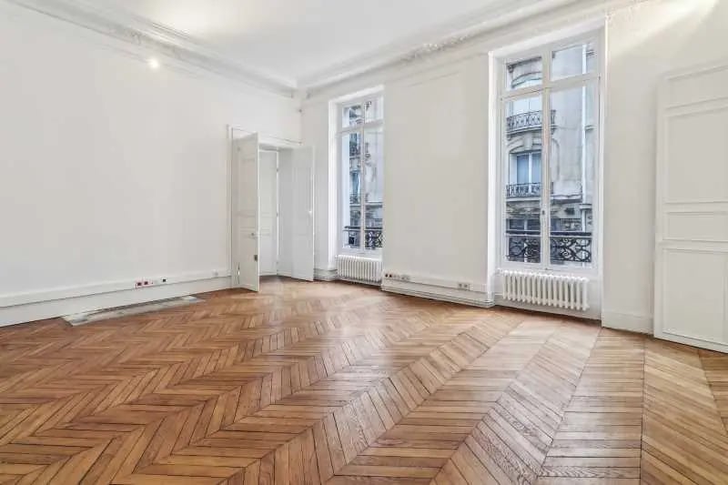 17 Boulevard Saint-Martin, Paris for lease - Interior Photo - Image 3 of 13