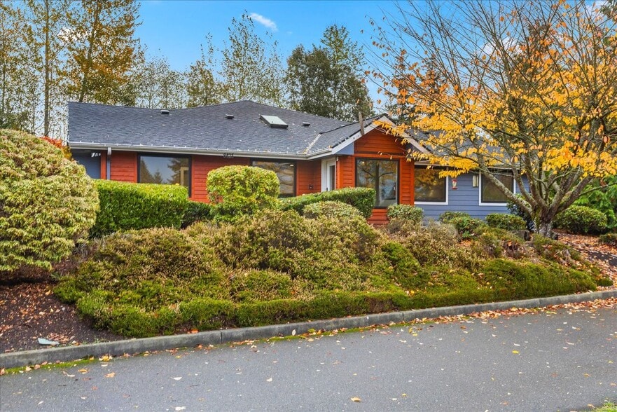 8425 44th Ave W, Mukilteo, WA for lease - Building Photo - Image 2 of 27