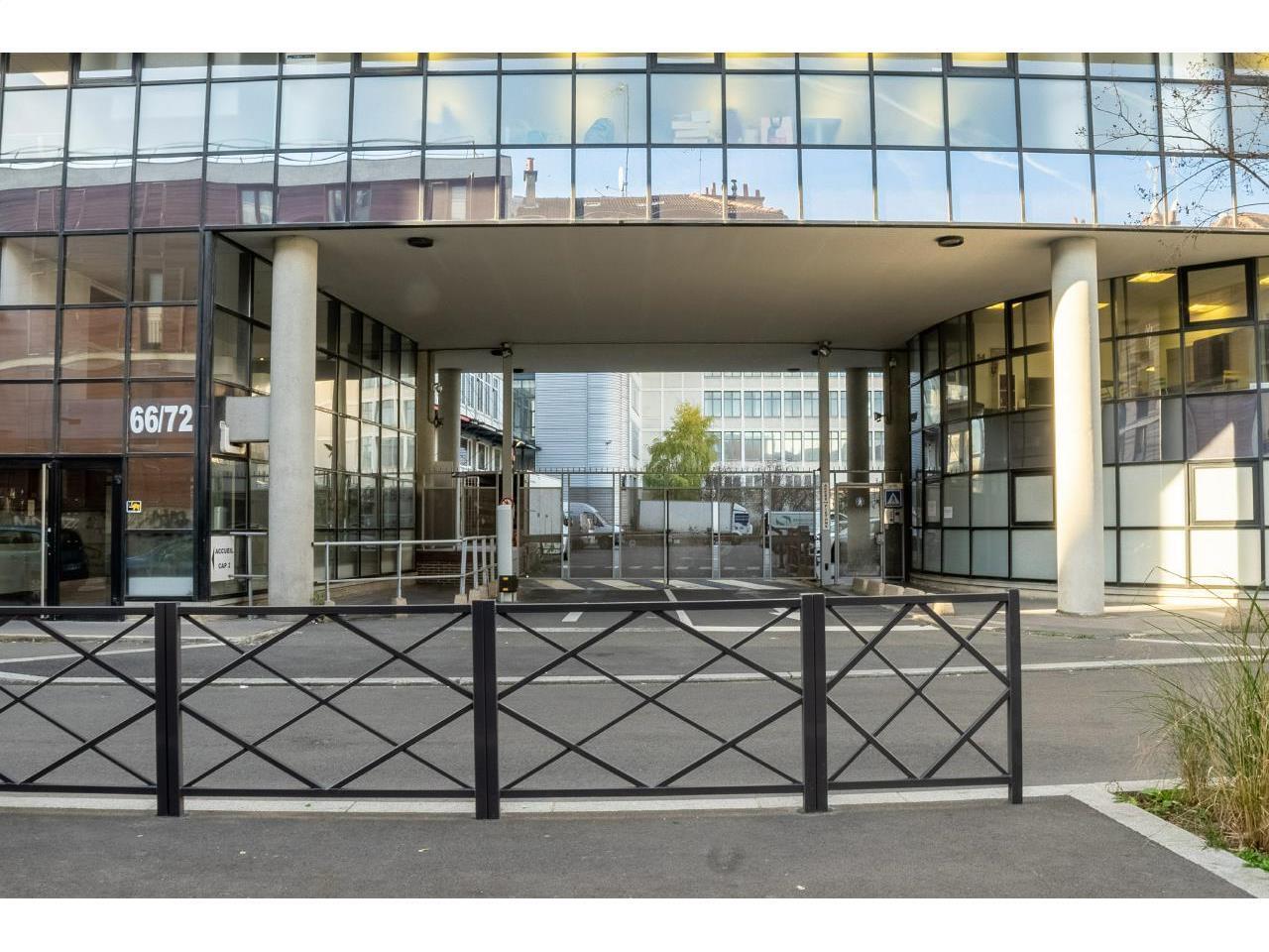66 Rue Marceau, Montreuil for lease Building Photo- Image 1 of 7