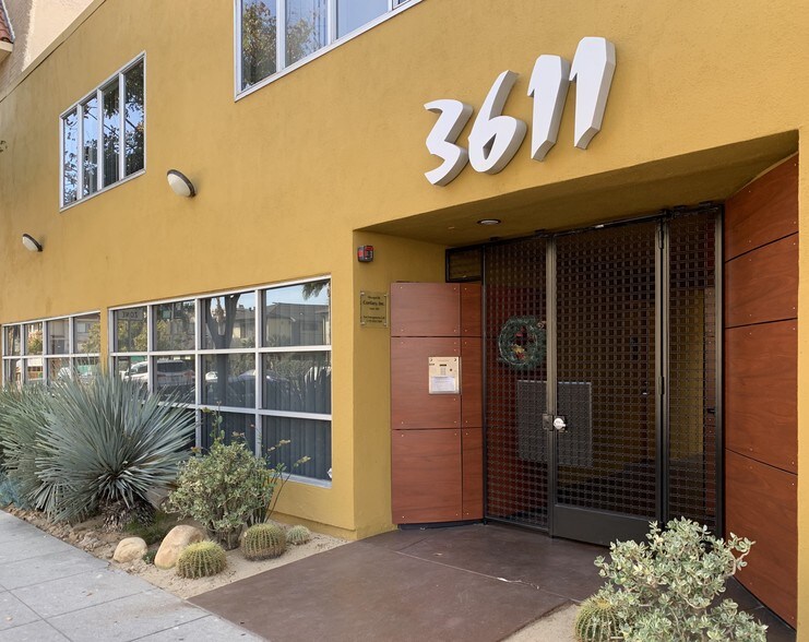 3611 Motor Ave, Los Angeles, CA à louer - Photo principale - Image 1 de 4