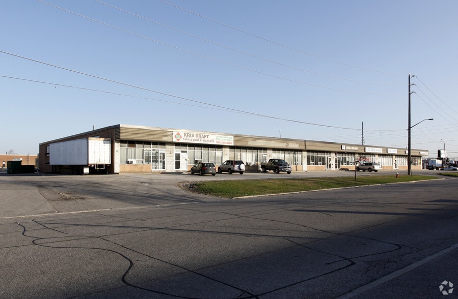 2390 Cawthra Rd, Mississauga, ON for lease - Building Photo - Image 2 of 3