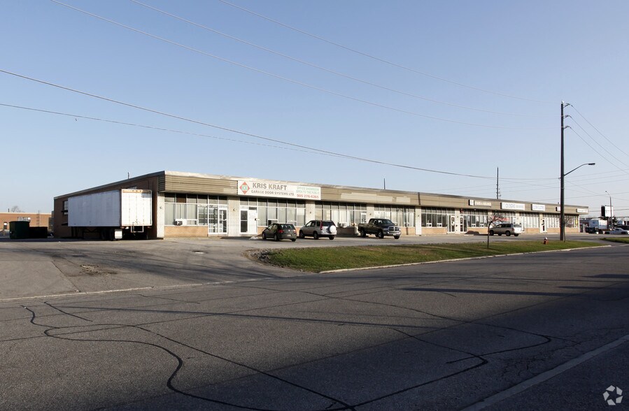 2390 Cawthra Rd, Mississauga, ON à louer - Photo du bâtiment - Image 2 de 3