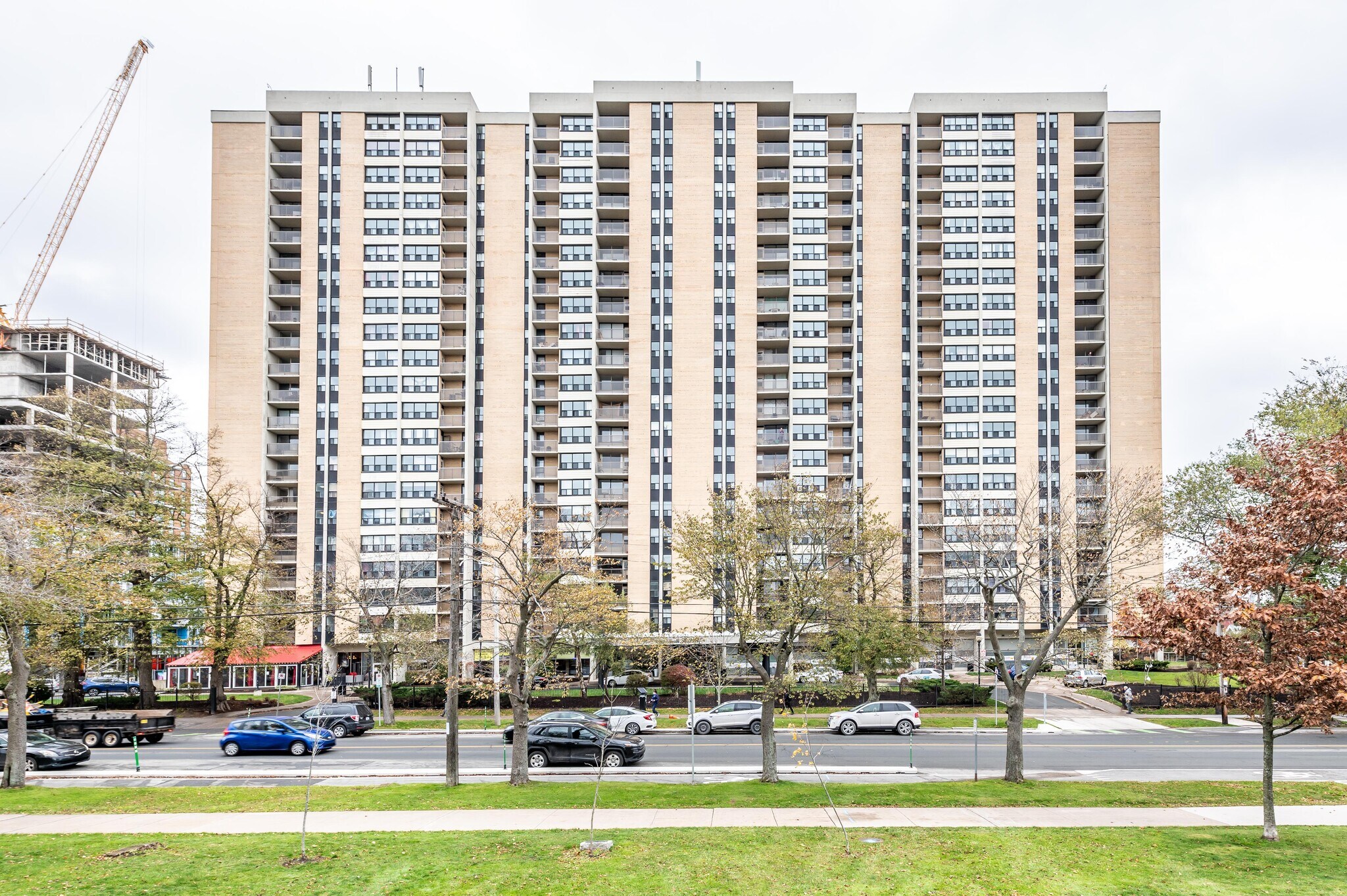 1333 S Park St, Halifax, NS à vendre Photo du bâtiment- Image 1 de 1