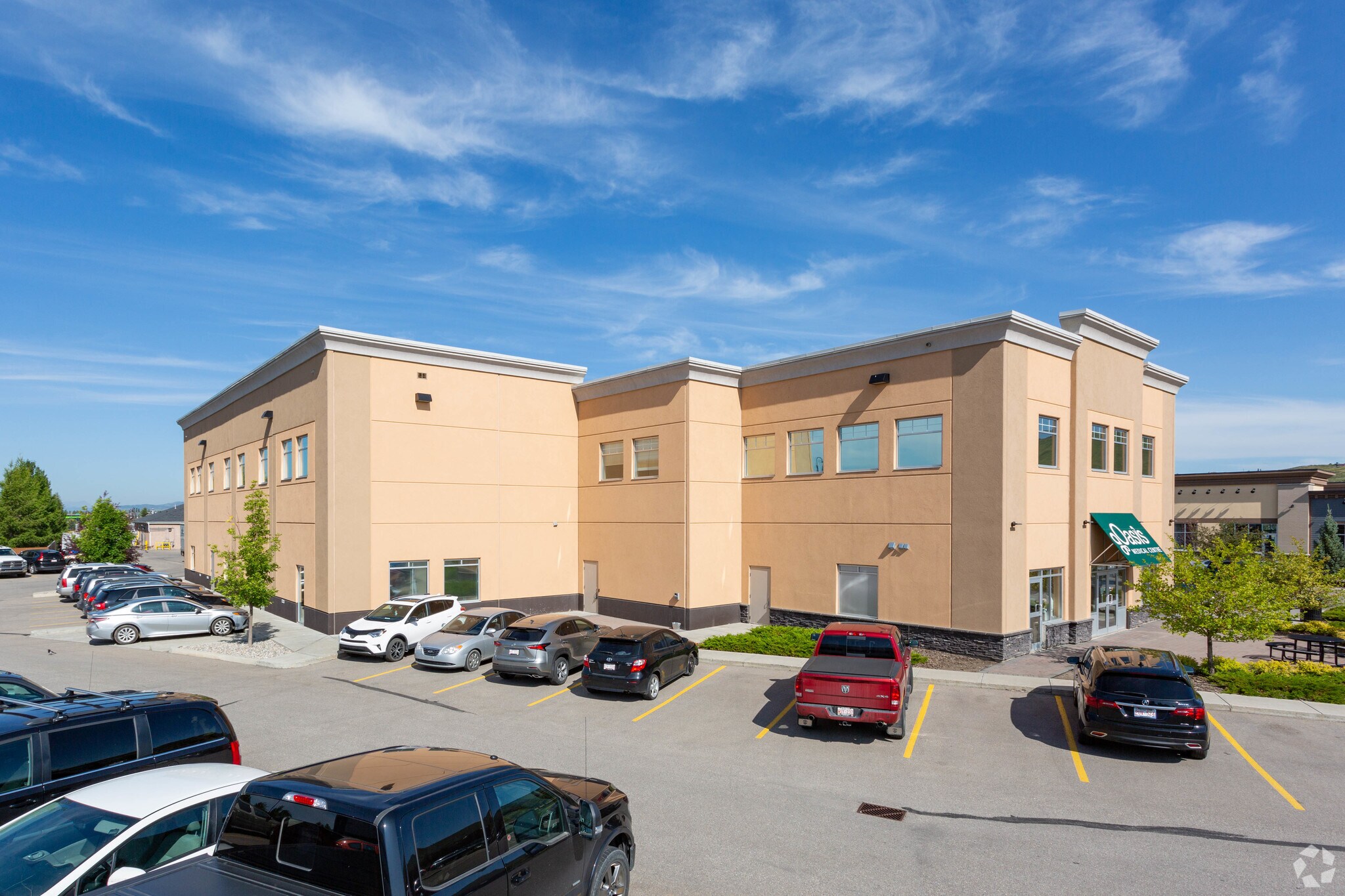 100 Grande Blvd, Cochrane, AB à louer Photo du bâtiment- Image 1 de 11