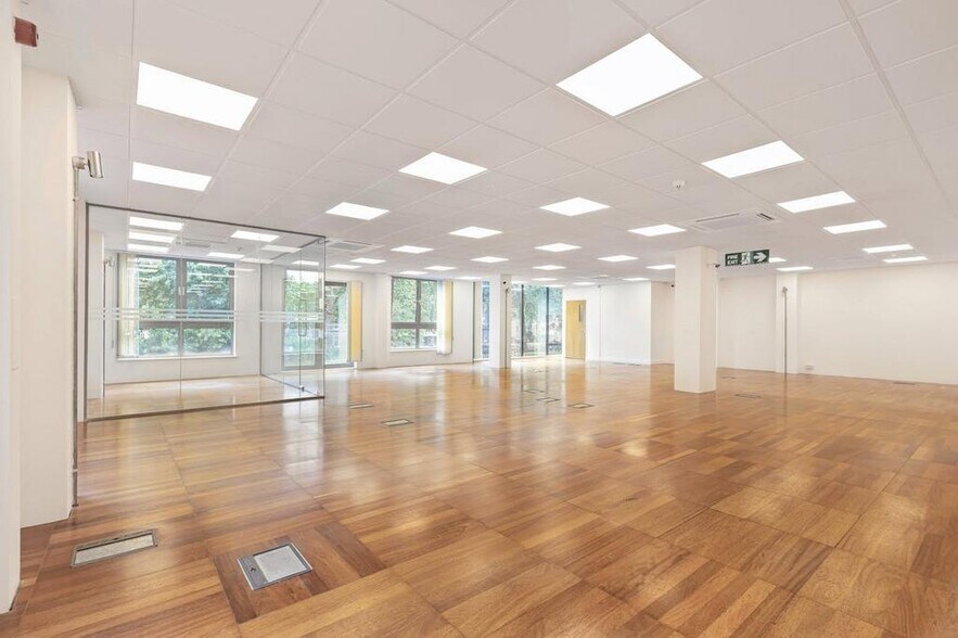 11 Hoxton Sq, London for lease - Building Photo - Image 1 of 19