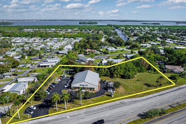 More details for 2106 S US Highway 1, Vero Beach, FL - Retail for Sale