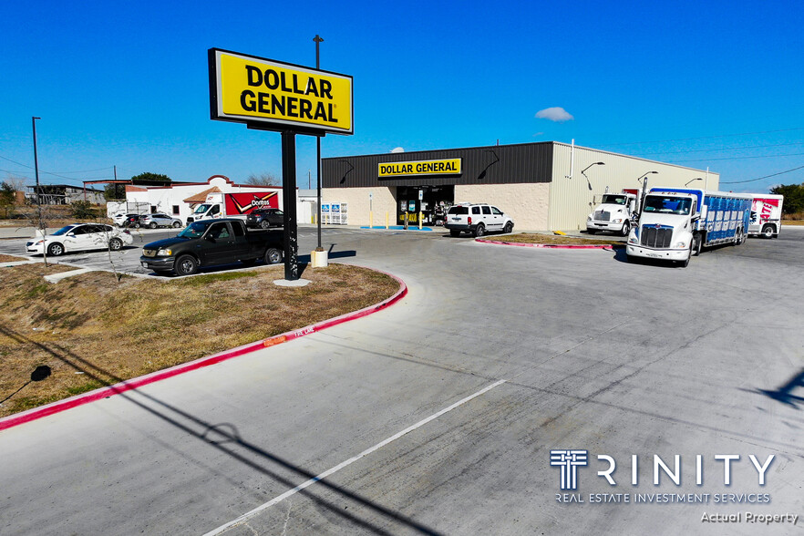 5993 E US Highway 83, Rio Grande City, TX à vendre - Photo du bâtiment - Image 1 de 1