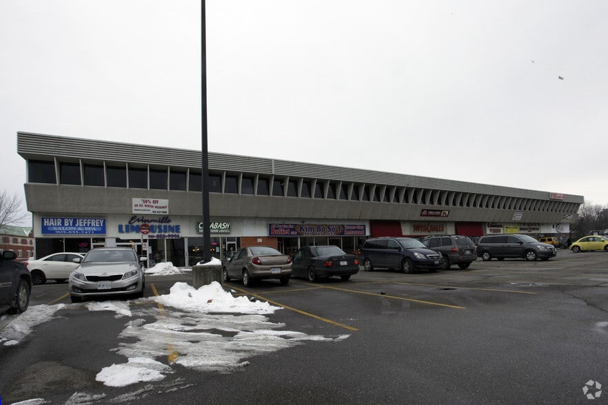 2155 Leanne Blvd, Mississauga, ON for lease - Building Photo - Image 3 of 8