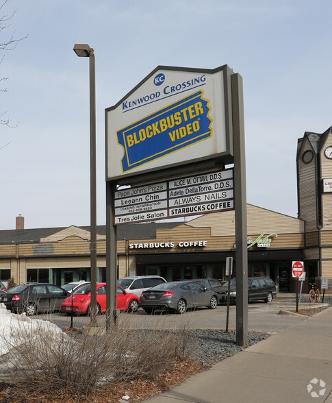 2212-2232 Hennepin Ave, Minneapolis, MN à louer - Photo du bâtiment - Image 3 de 7