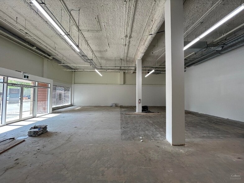 255 2nd Av N, Saskatoon, SK for lease - Interior Photo - Image 3 of 3