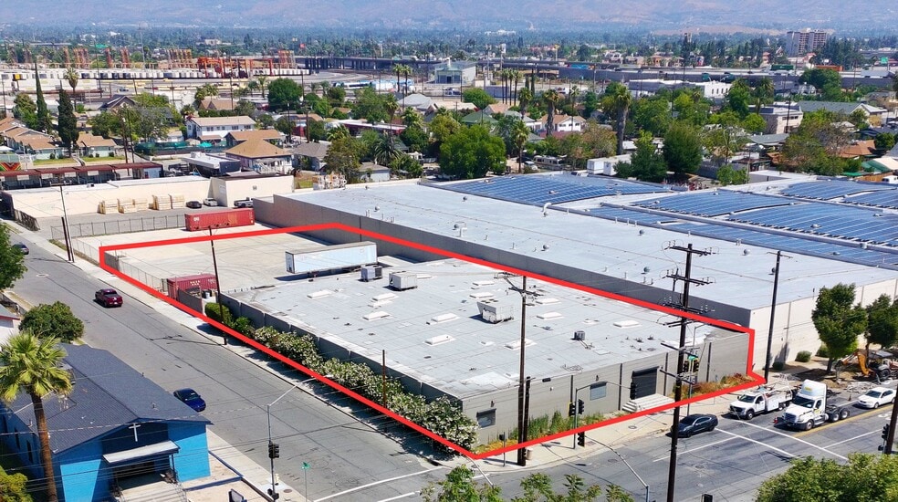 1096 W Rialto Ave, San Bernardino, CA à louer - Photo du bâtiment - Image 1 de 20