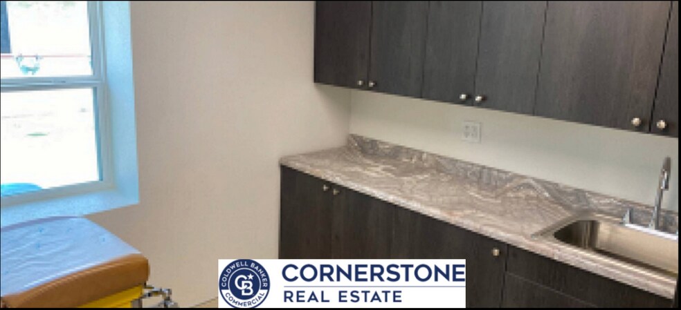 1748 S Poplar St, Casper, WY à louer - Photo du bâtiment - Image 2 de 3