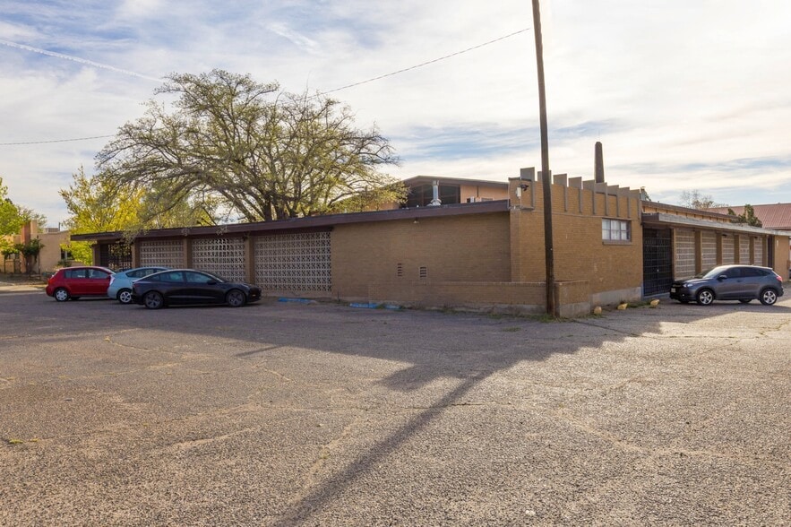 111 University SE Blvd, Albuquerque, NM à vendre - Photo du bâtiment - Image 2 de 62