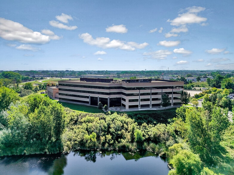 9800 N 59th Ave, Plymouth, MN for lease - Building Photo - Image 3 of 6