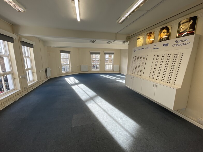 2-10 Bridge St, Salisbury for lease - Building Photo - Image 3 of 7