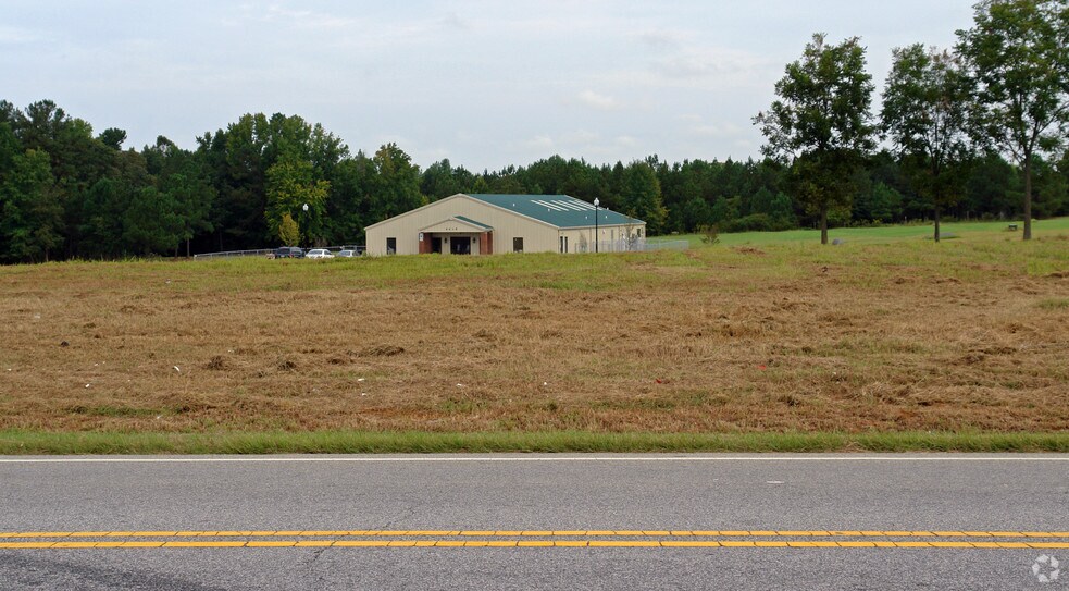 9918 Nc-210 Hwy, Four Oaks, NC à vendre - Photo principale - Image 1 de 1