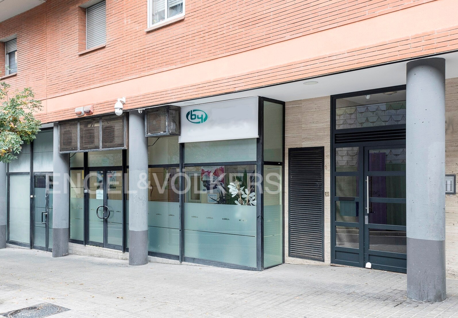 Immeuble residentiel dans Barcelone, Barcelona à vendre Photo du bâtiment- Image 1 de 5