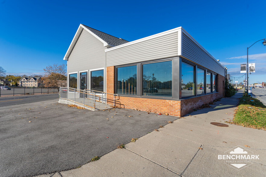 211 W Ridge Rd, Rochester, NY for sale - Building Photo - Image 1 of 20