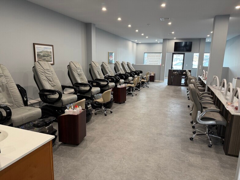 150-158 Sullivan Ave, South Windsor, CT à louer - Photo intérieure - Image 3 de 9