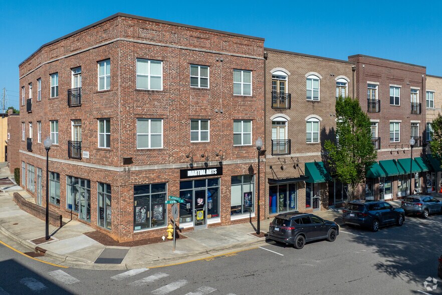 1001 Hayes Ln, Holly Springs, NC à louer - Photo du bâtiment - Image 3 de 61