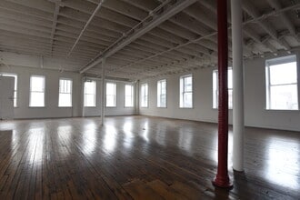 470 Flushing Ave, Brooklyn, NY for lease Interior Photo- Image 2 of 12