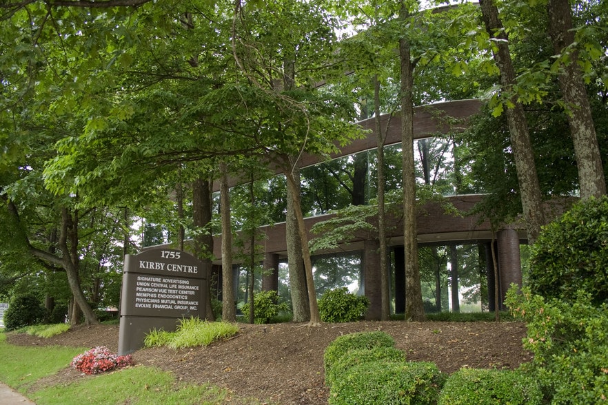 1755 Kirby Pky, Memphis, TN à louer - Photo principale - Image 1 de 19