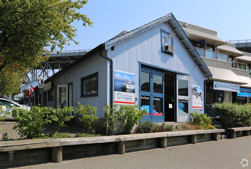 1526 Duranleau St, Vancouver, BC à louer - Photo du bâtiment - Image 3 de 22