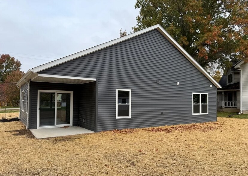 524 N Union St, Loudonville, OH à vendre - Photo du bâtiment - Image 2 de 3