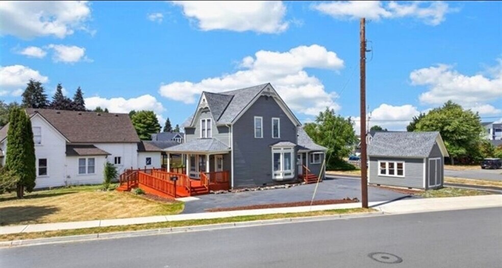301 W Main St, Monroe, WA à vendre - Photo du bâtiment - Image 2 de 9