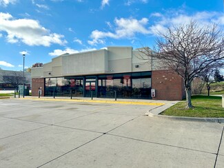 Plus de détails pour 2181 Logan Ave, Waterloo, IA - Commerce de détail à louer