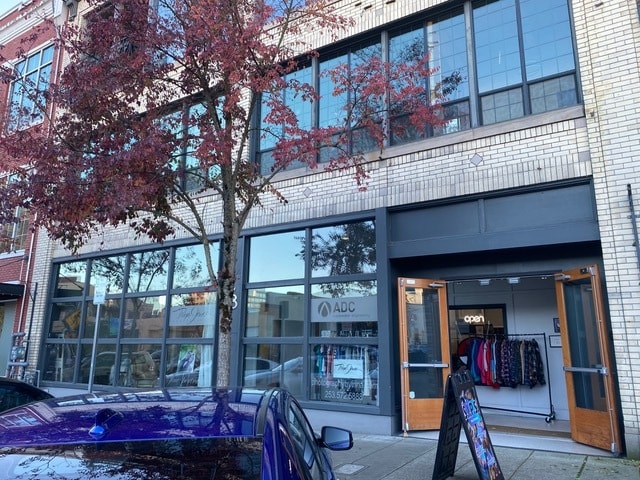 728 Broadway, Tacoma, WA 98402 - Unité 1B - - Photo intérieure - Image 2 of 4