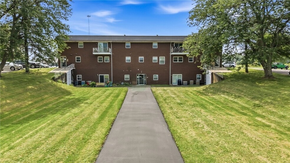 7421 Sharon Mercer Rd, Mercer, PA for sale - Building Photo - Image 3 of 20
