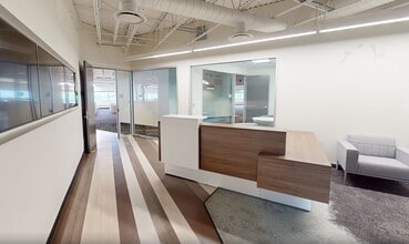 100 Phoenix Dr, Ann Arbor, MI à louer Numérisation 3D de Matterport- Image 1 de 6