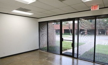 6925 Portwest Dr, Houston, TX for lease Interior Photo- Image 2 of 5