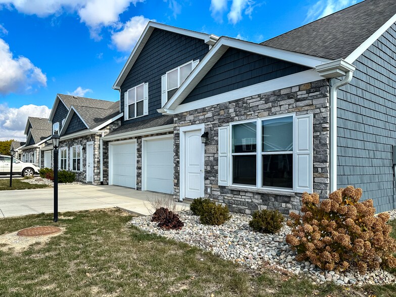 13816 Illinois Rd, Fort Wayne, IN à vendre - Photo du bâtiment - Image 1 de 25