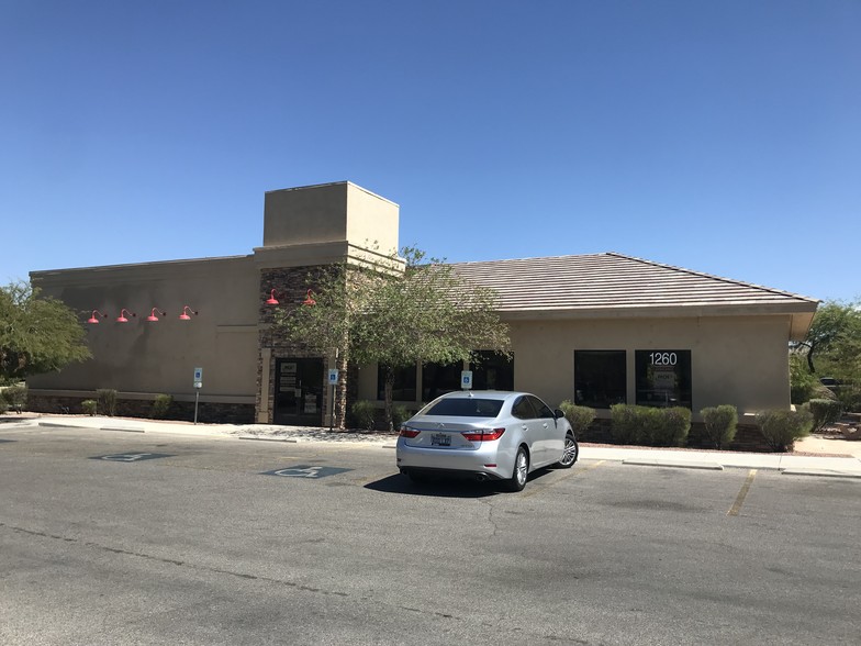 1260 N Town Center Dr, Las Vegas, NV for sale - Building Photo - Image 1 of 1