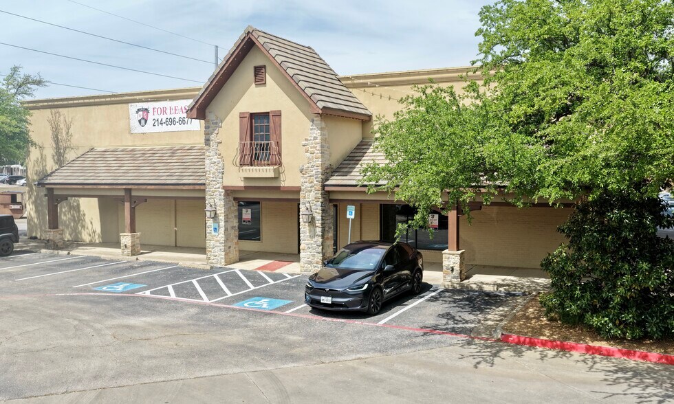 600 Canyon Creek Sq, Richardson, TX à louer - Photo du bâtiment - Image 3 de 10