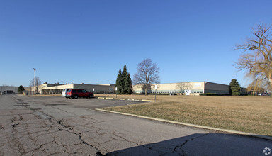 1800 W Hawthorne Ln, West Chicago, IL for lease Building Photo- Image 1 of 3