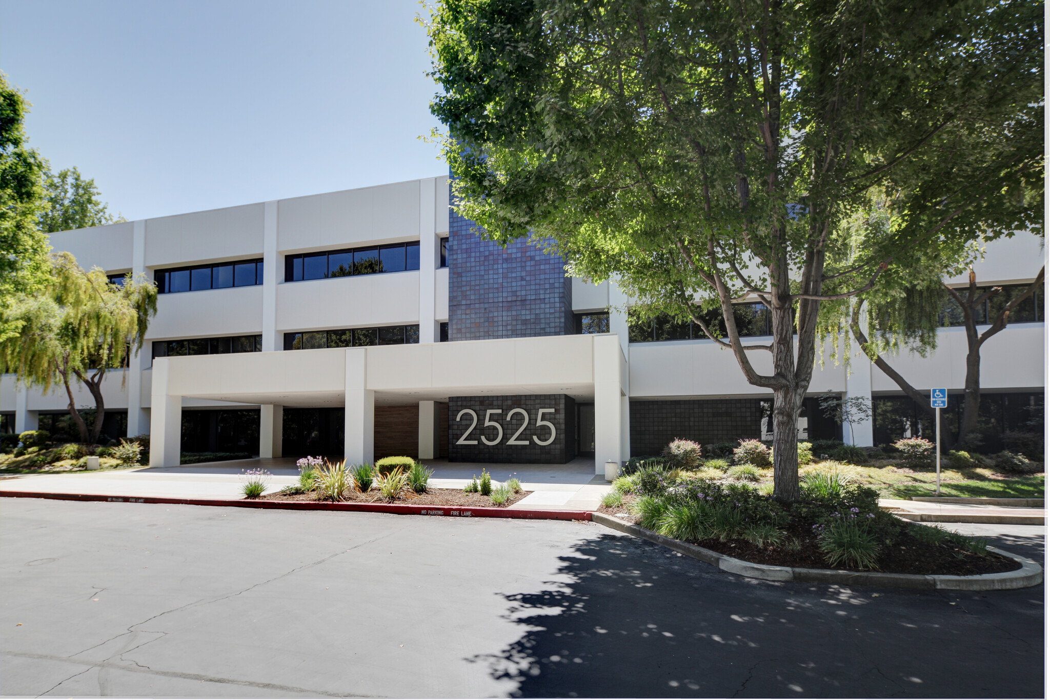 2525 Natomas Park Dr, Sacramento, CA for lease Building Photo- Image 1 of 14