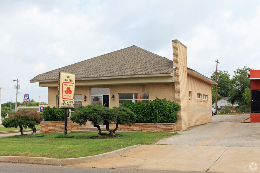 2009 NW 39th St, Oklahoma City, OK for lease - Building Photo - Image 2 of 2