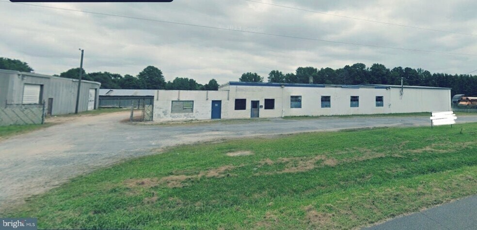 28883 Sussex Hwy, Laurel, DE à vendre - Photo du bâtiment - Image 2 de 3