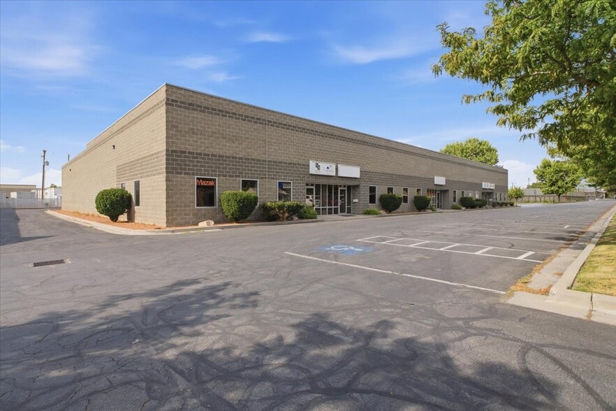 41-57 W Guest Ave, Salt Lake City, UT for sale - Interior Photo - Image 2 of 12