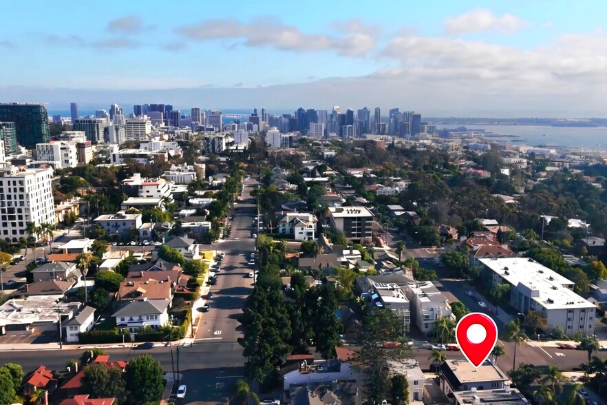 106 Thorn St, San Diego, CA for sale - Aerial - Image 2 of 8
