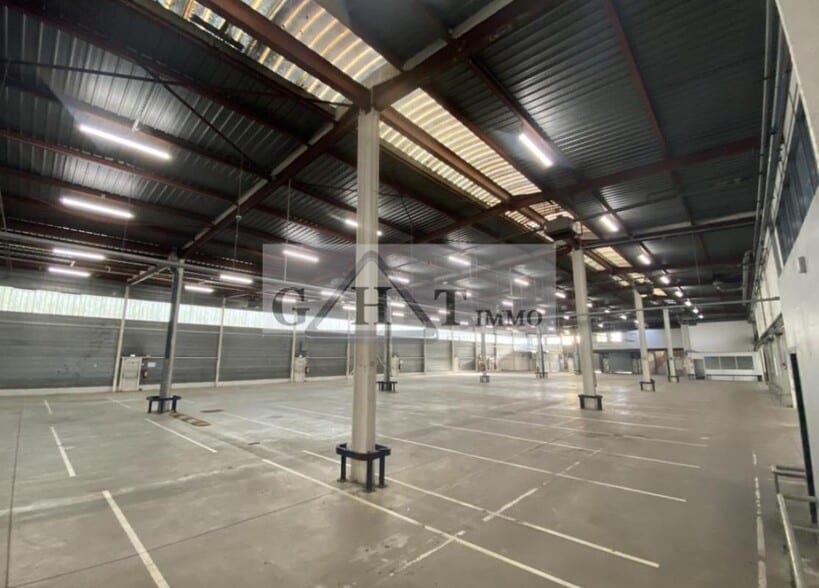 Industrial in Buc for lease - Interior Photo - Image 3 of 3