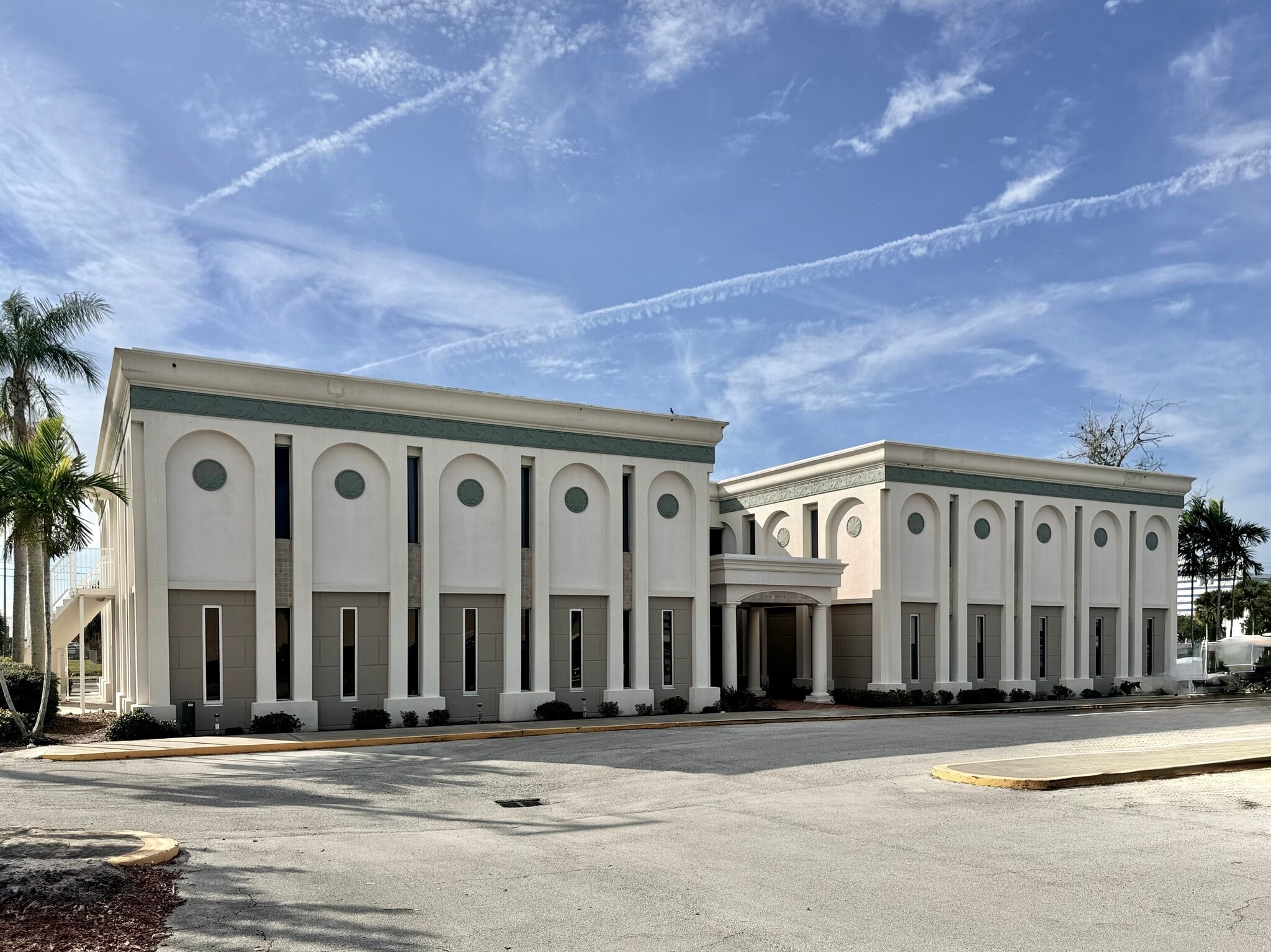 65 E Nasa Blvd, Melbourne, FL à louer Photo principale- Image 1 de 15