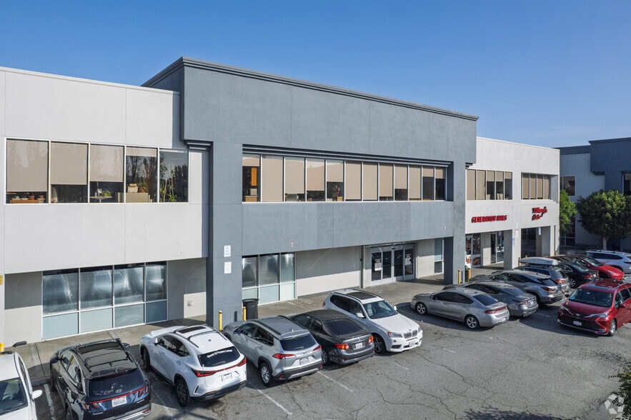 3801 3rd St, San Francisco, CA à louer - Photo du bâtiment - Image 3 de 23