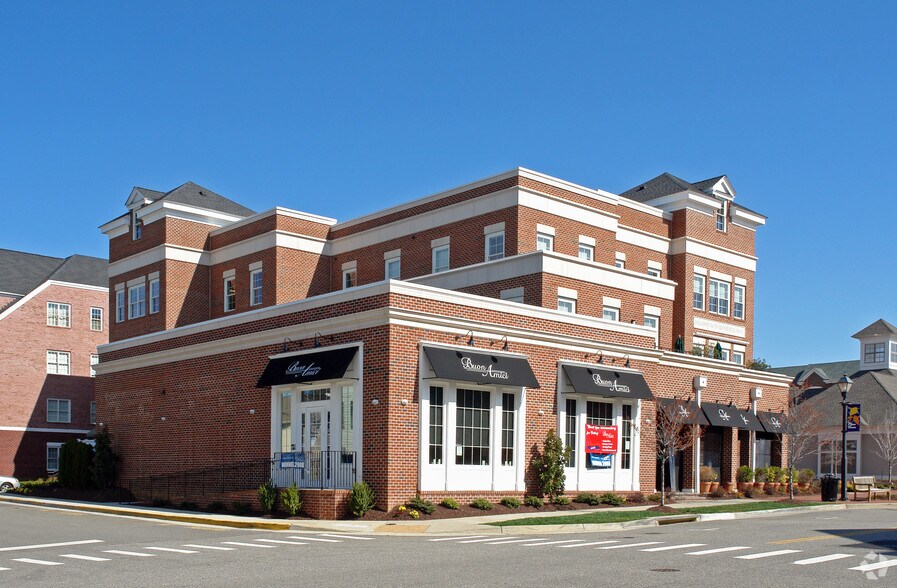 5201-5209 Center St, Williamsburg, VA à louer - Photo du bâtiment - Image 3 de 4